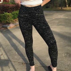 SALE❗️Soft black leggings with zipper detail